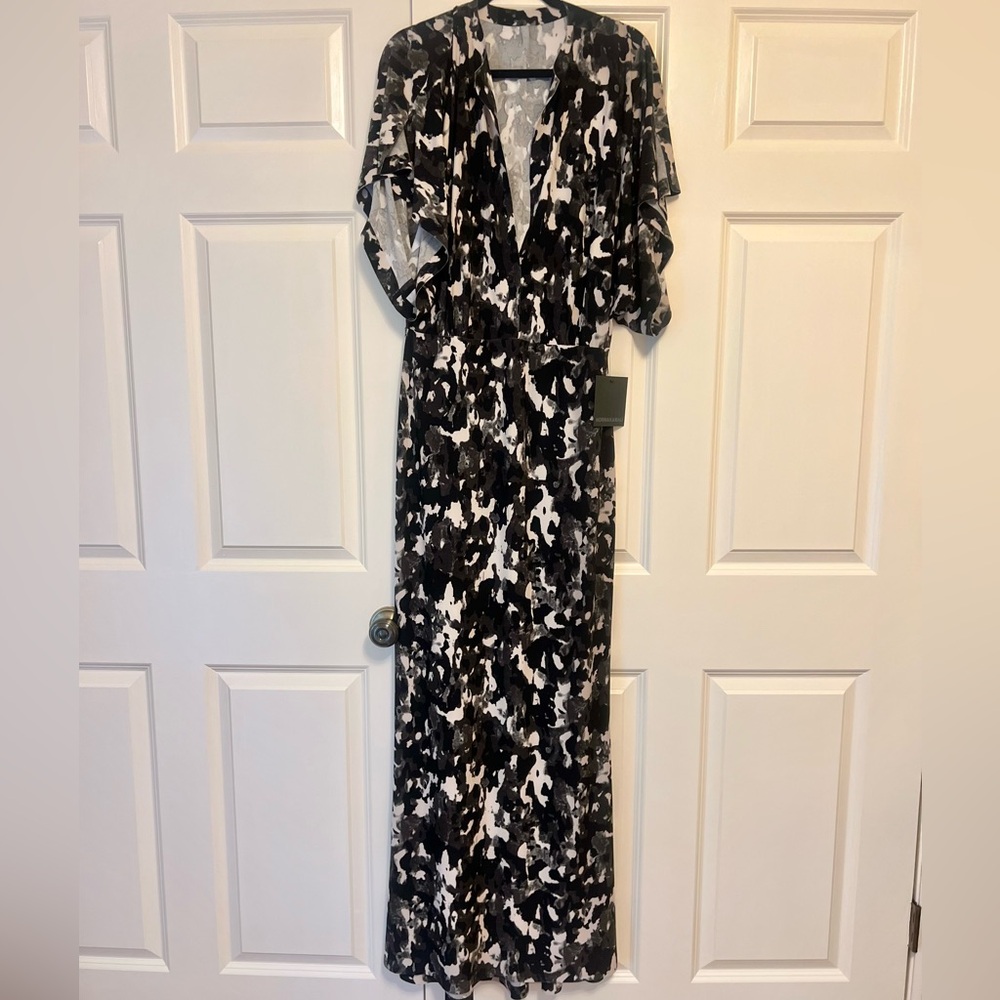 NWT Norma Kamali Obie abstract print size large